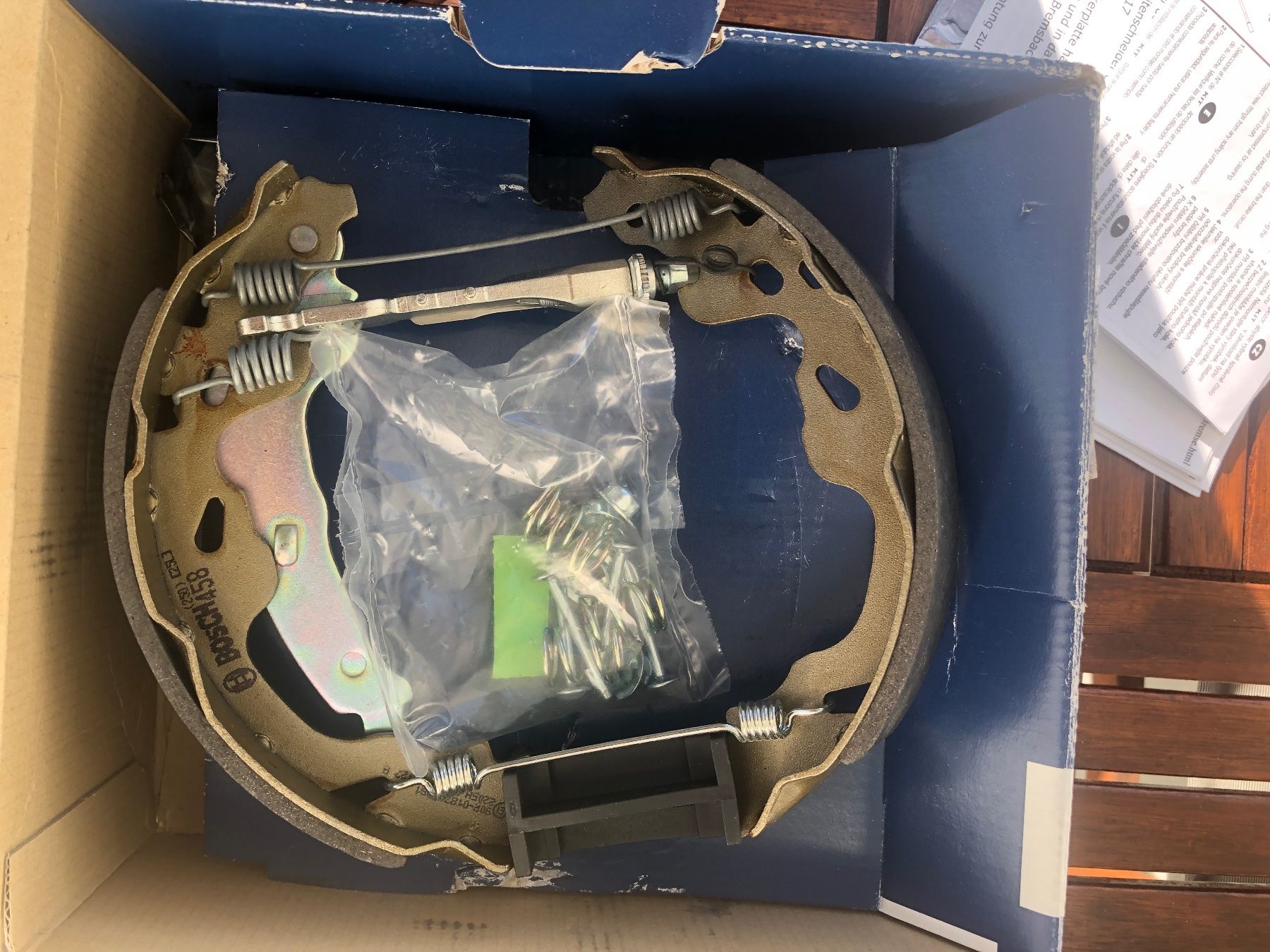 Bosch Tutti pezzi di ricambio auto: Trommelbremsatz – Nuovo e nell'imballaggio originale da Tuggen venduto da Zoee2006 2
