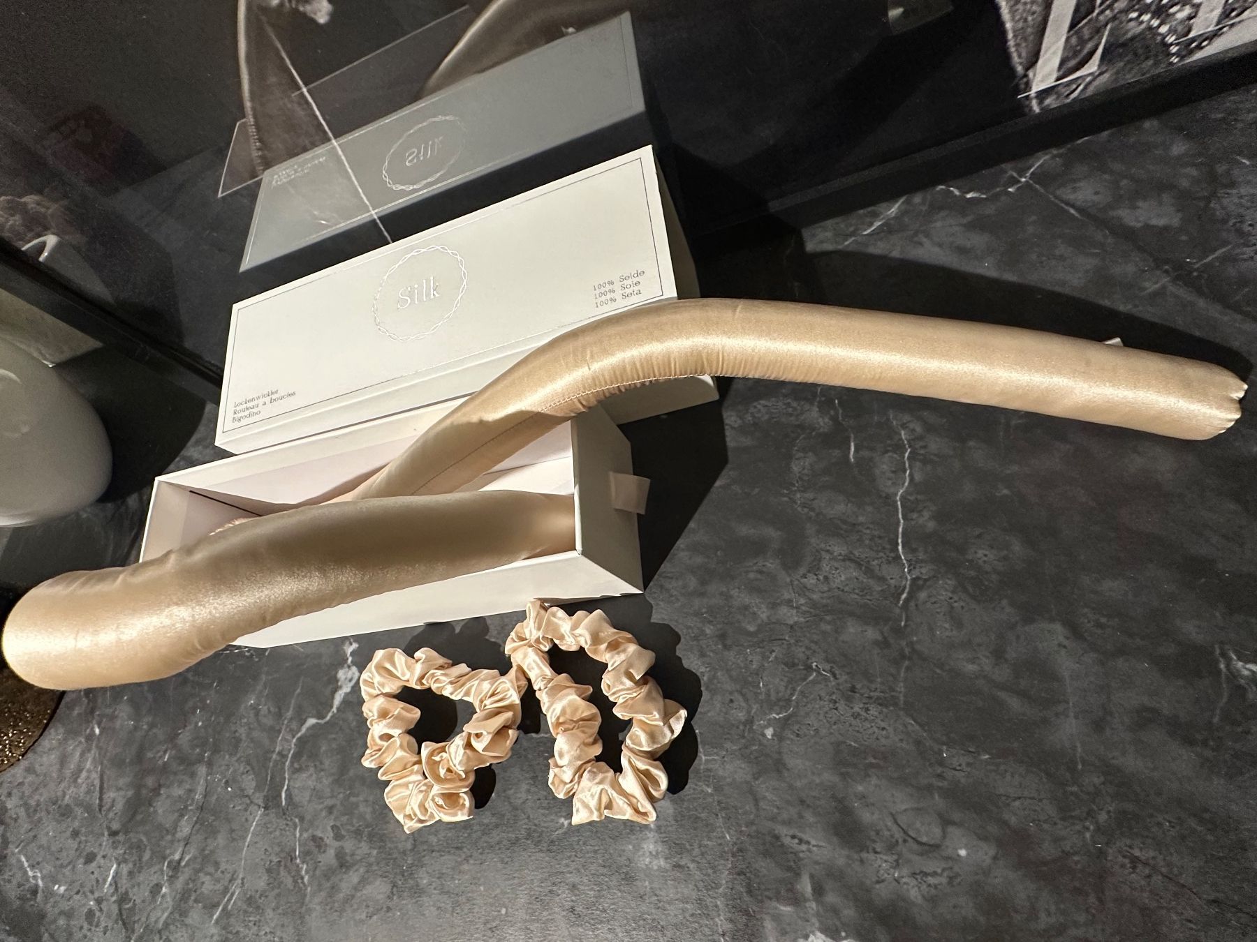 Accessori per capelli: Locken Wickler aus Seide – Nuovo e nell'imballaggio originale da Basel venduto da iulia_haul 1