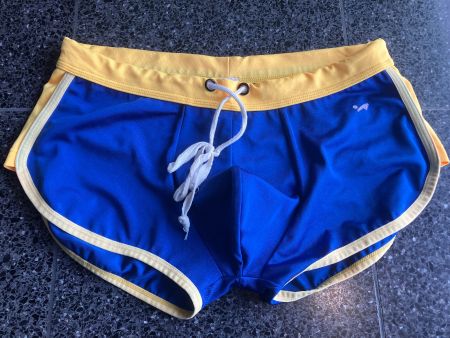Longo, Gr. L, blau gelb, kurze Bade Hose Lauf Shorts Vintage