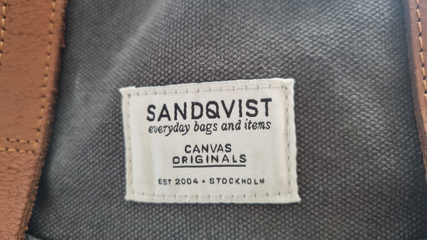 Sandqvist Rucksäcke: Original Sandqvist Rucksack Canvas mit Lederdetails – Gebraucht aus Bremgarten b. Bern von LinaLunaLena 6