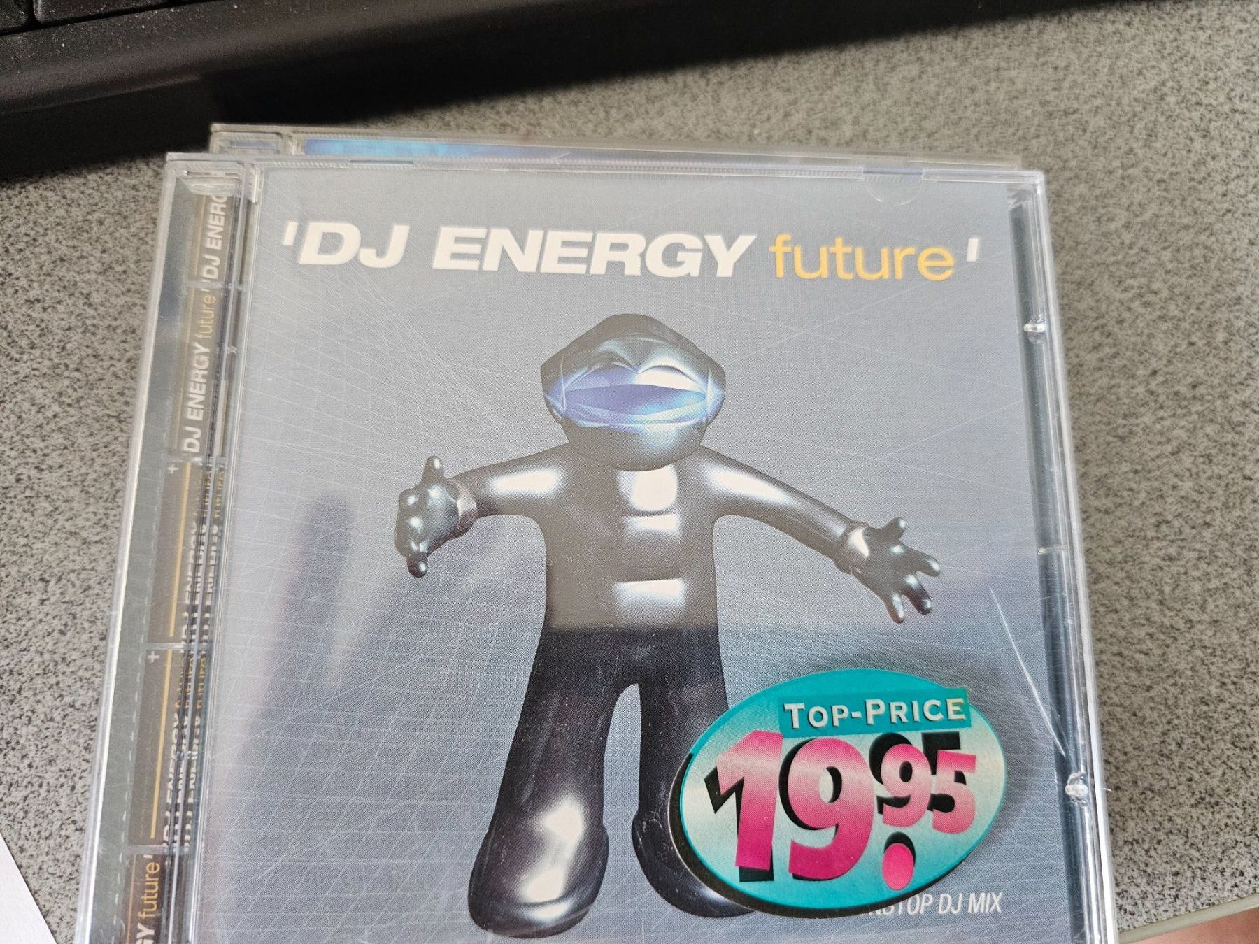 CD: DJ Energy-future/streetparade/oxa – Usato da Bremgarten AG venduto da musiccollector