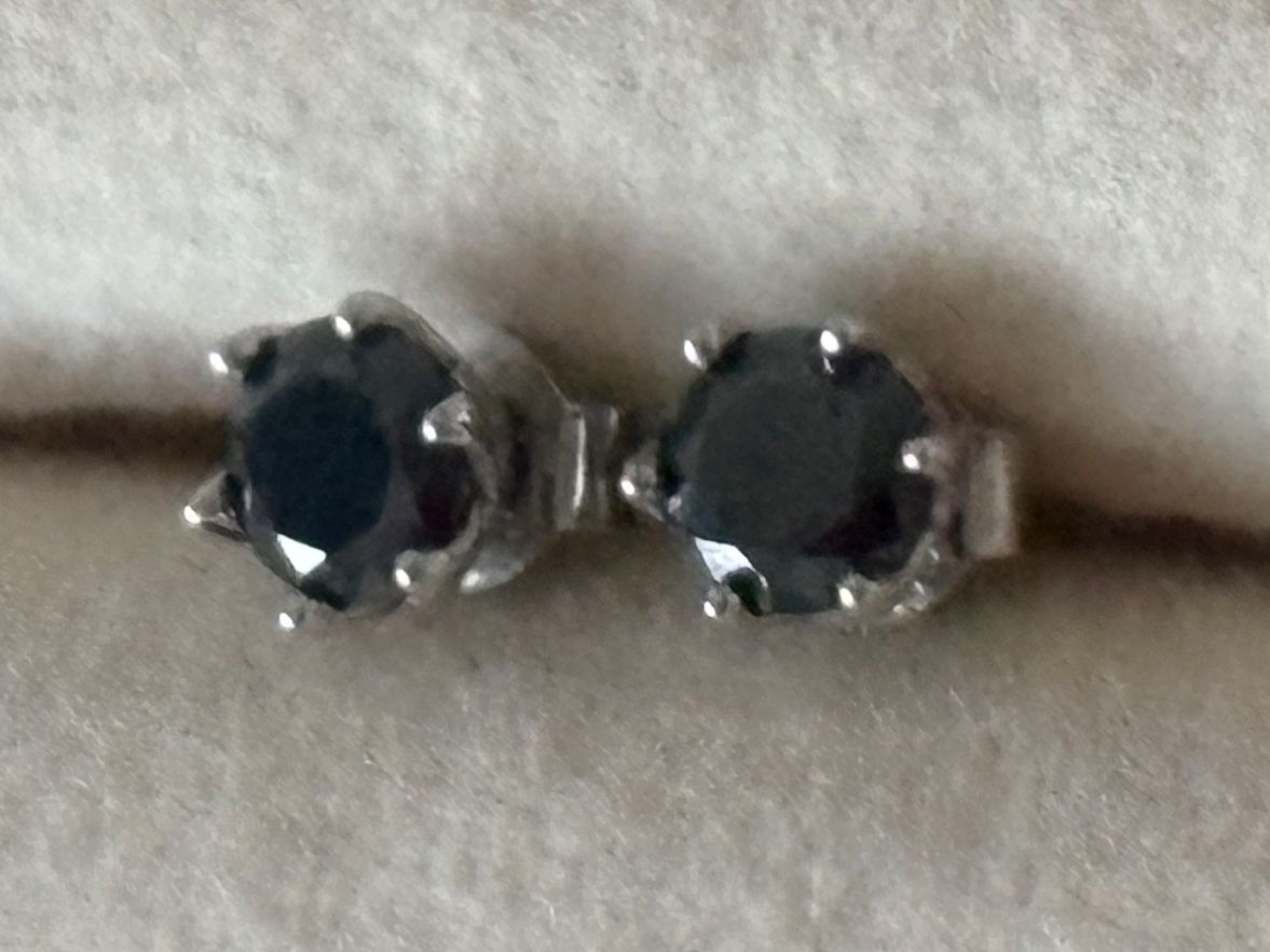 Boucles d'oreille: Luxus Elegante Ohrstecker Ohrschmuck Farbe: Silber schwarz – D'occasion à Biel-Bienne par Roserosse13 1