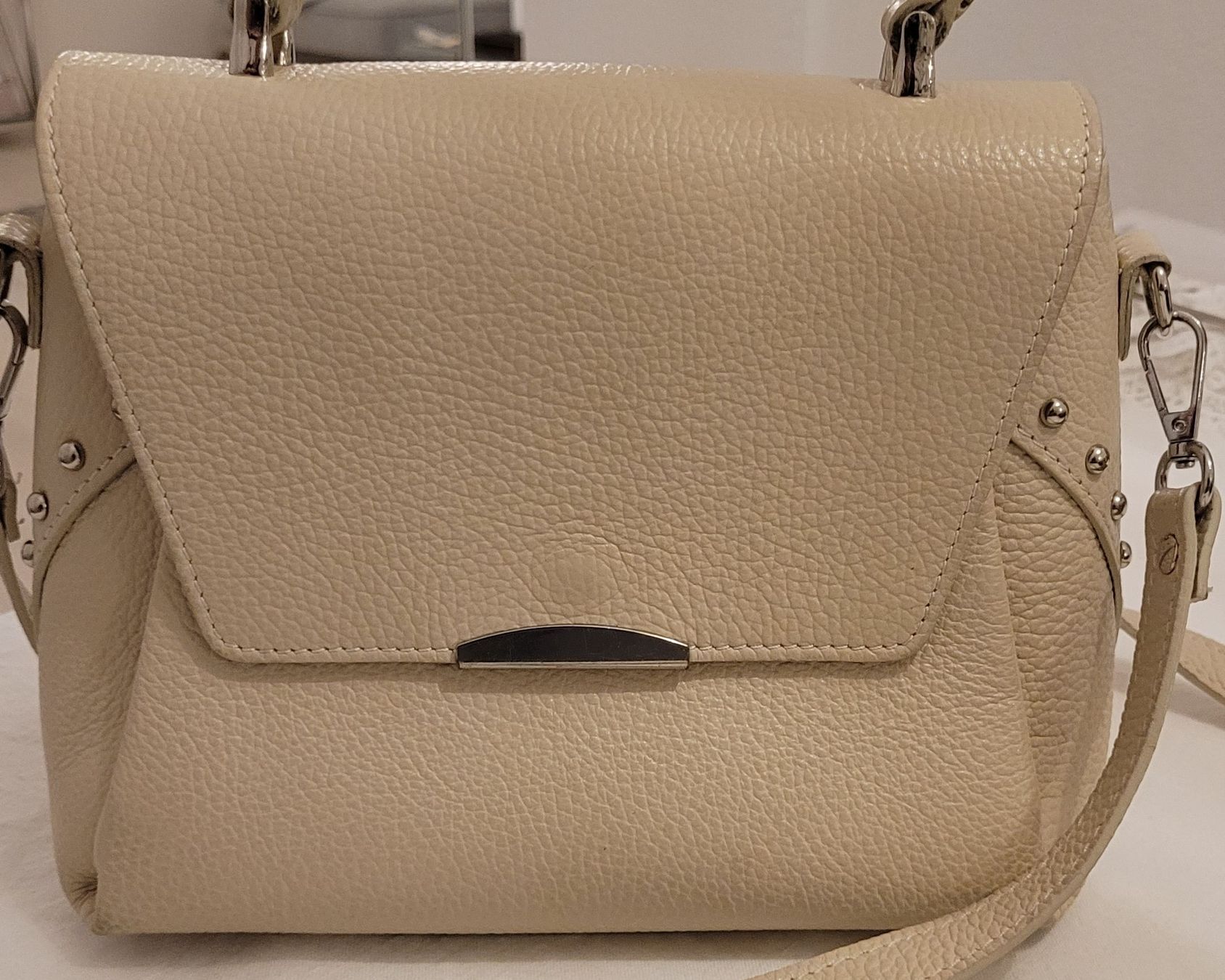 Borse da donna: Handtasche aus Leder, beige – Usato da Bünzen venduto da Milly32