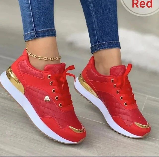 Damenschuhe: Roter Sneaker mit Goldelementen – Neu und originalverpackt aus Zürich von Numark 8