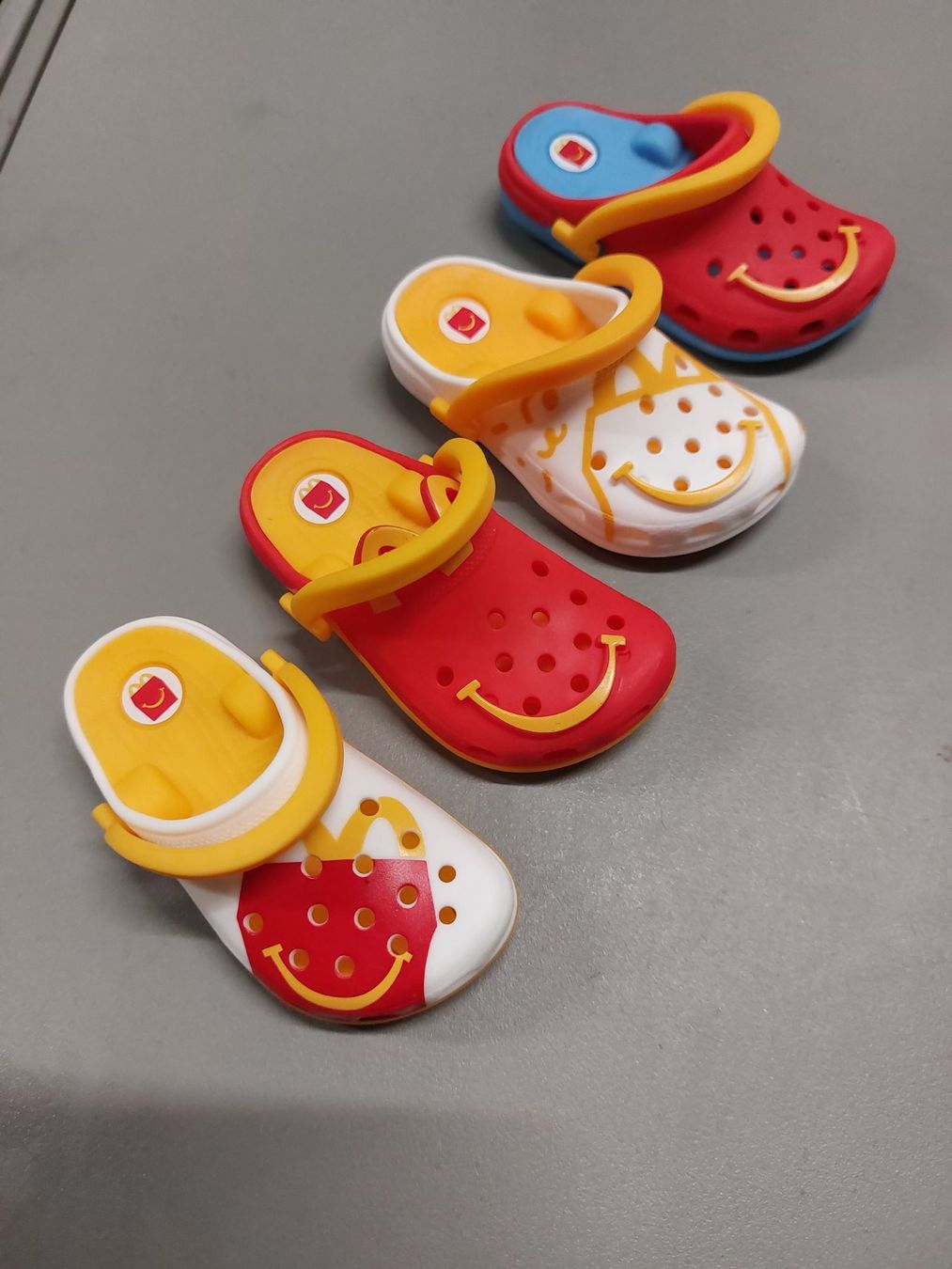 Mc Donald's Spielzeuge: MC Donald Happy Meal Groggs Schuh – Neu und originalverpackt aus Uster von Gery8