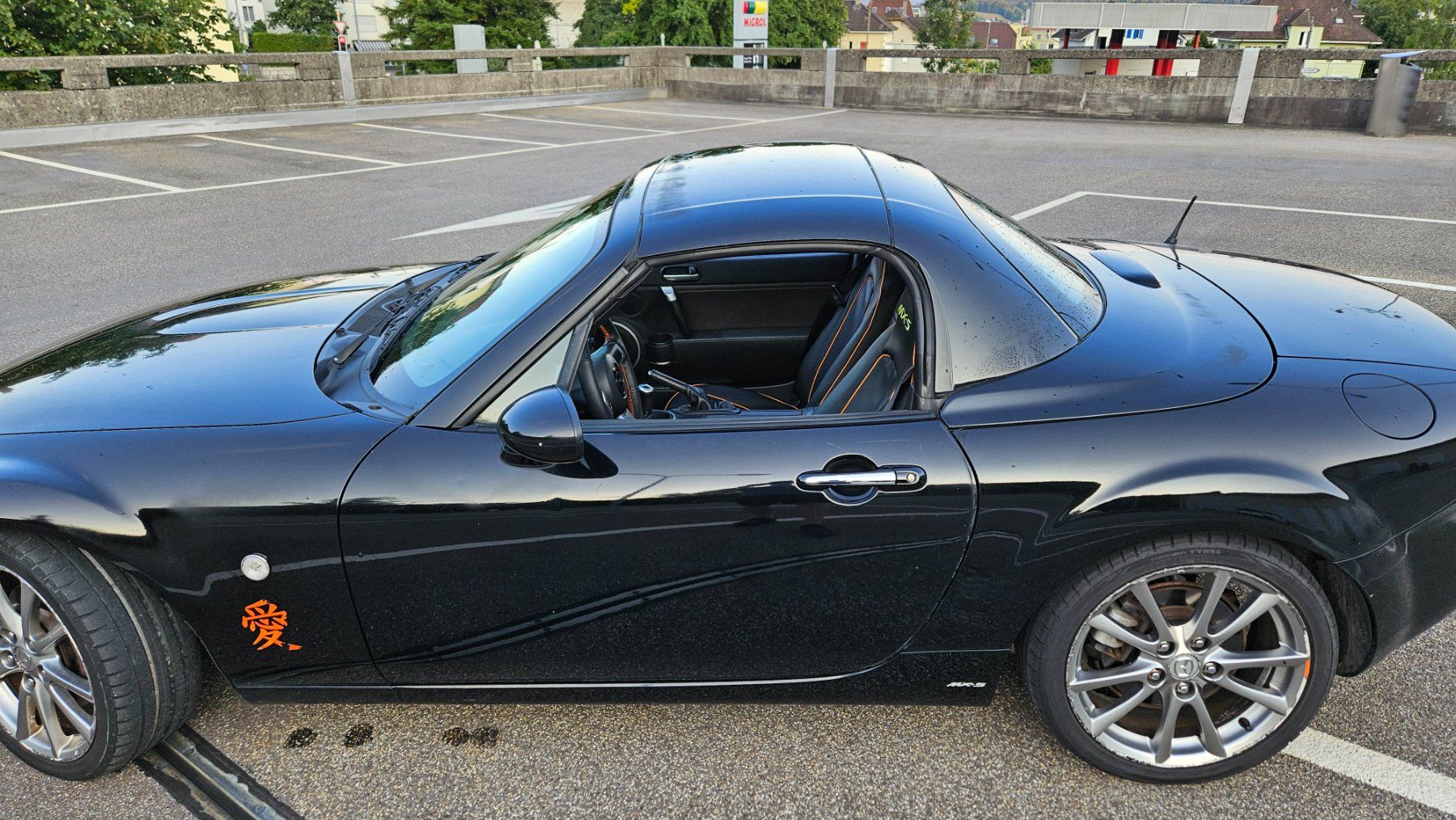 Mazda Autos: Mazda MX-5 mit elektrischem Hard-Top – Gebraucht aus Langendorf von Apricot1 8