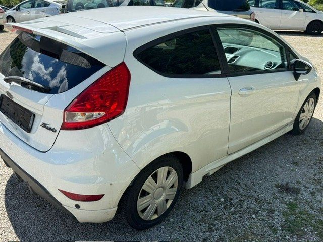 Ford Automobili: Ford Fiesta – Usato da Courrendlin venduto da alu_r525 2