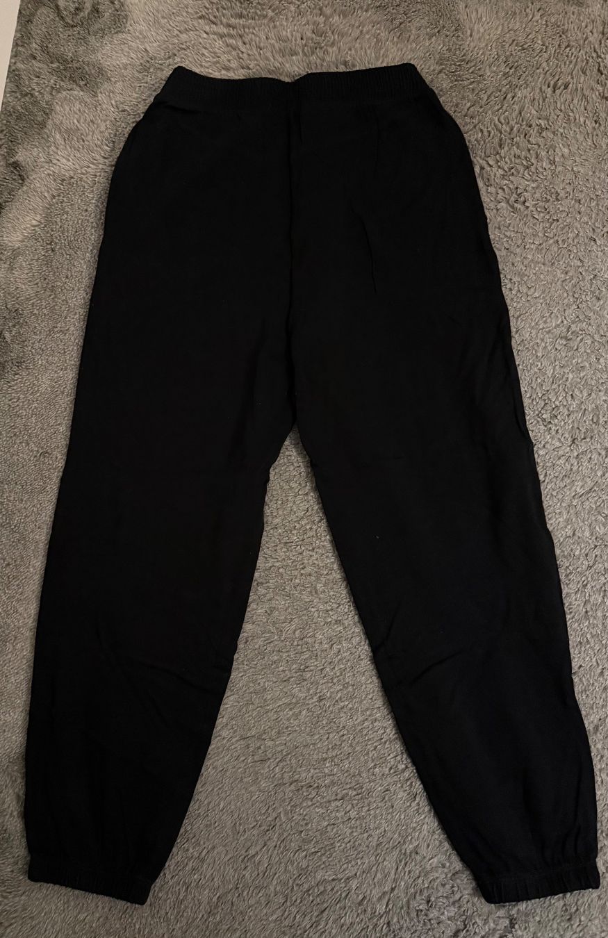 Zara Hosen: Zara Stoffhose, Gr. S, Schwarz – Gebraucht aus Opfikon von Desi.s 2