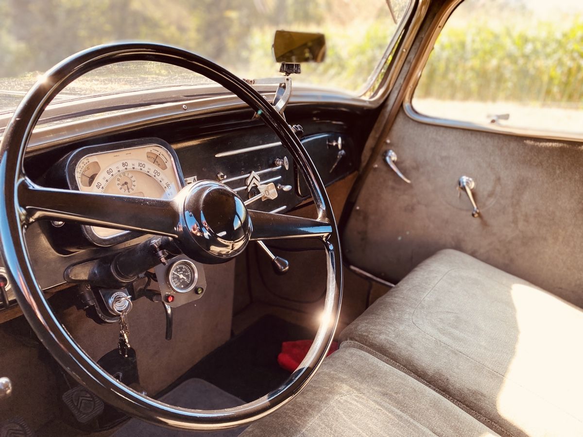 Citroën Automobili: Citroën Traction Avant 15CV, Six – Usato da Wangen b. Olten venduto da Citroen_vts 5