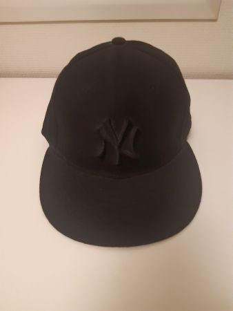 Casquette NY NEW ERA Taille 7 1/8 - 56,8 cm