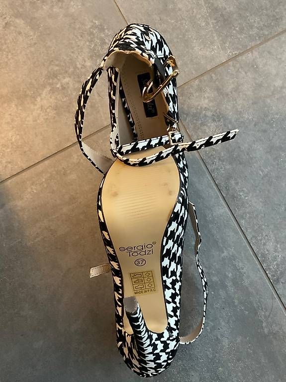 Scarpe da donna: Coole Heels Grösse 37 – Usato da Erlinsbach SO venduto da Adica 2