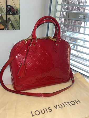  Louis Vuitton Alma Vernis Rouge 🤩