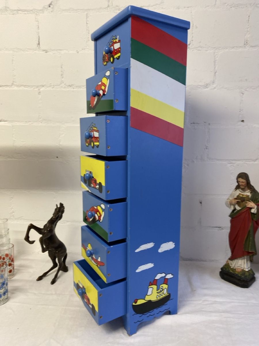 Cassettiere: Kinderzimmer Kommode mit Flieger und Auto Motiven – Usato da sursee venduto da trilli-tralli 8