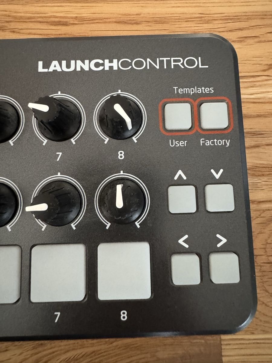 Novation Console di mixaggio: Novation Launch Control – Usato da Fislisbach venduto da chicane92 2