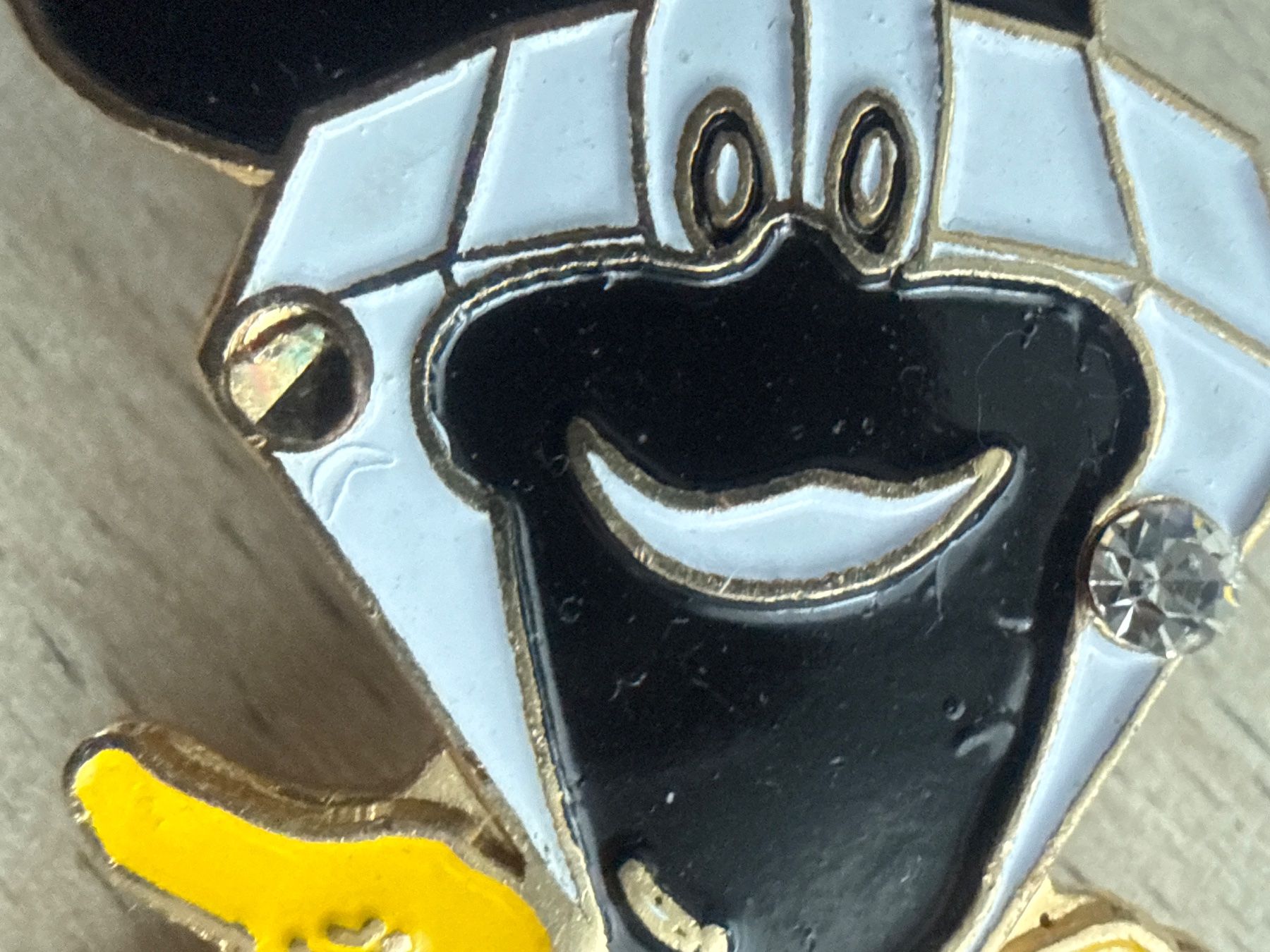 Placchette & Badge: Pin – Usato da Glattbrugg venduto da Schweigmatt 2