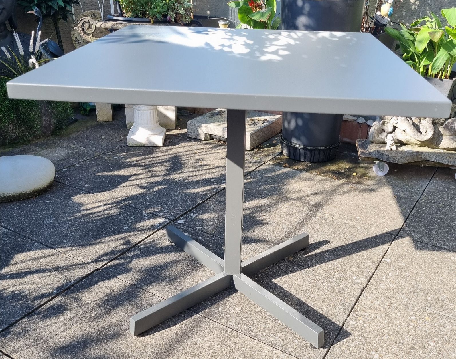 Tables: Gartentisch klappbar grau – Neuf (Voir description) à Buchs AG par alp_x87d 2