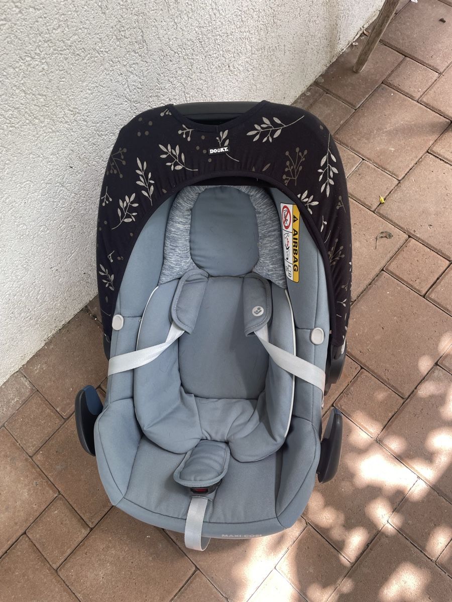 Seggiolini per auto: Maxi-Cosi mit Isofixhalterung – Usato da Langnau i. E. venduto da Acrjl 1