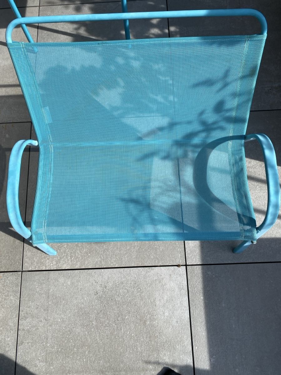 Tische: Kindertisch mit Stuhl u. Bank – Gebraucht aus Brunnen von Wysky
