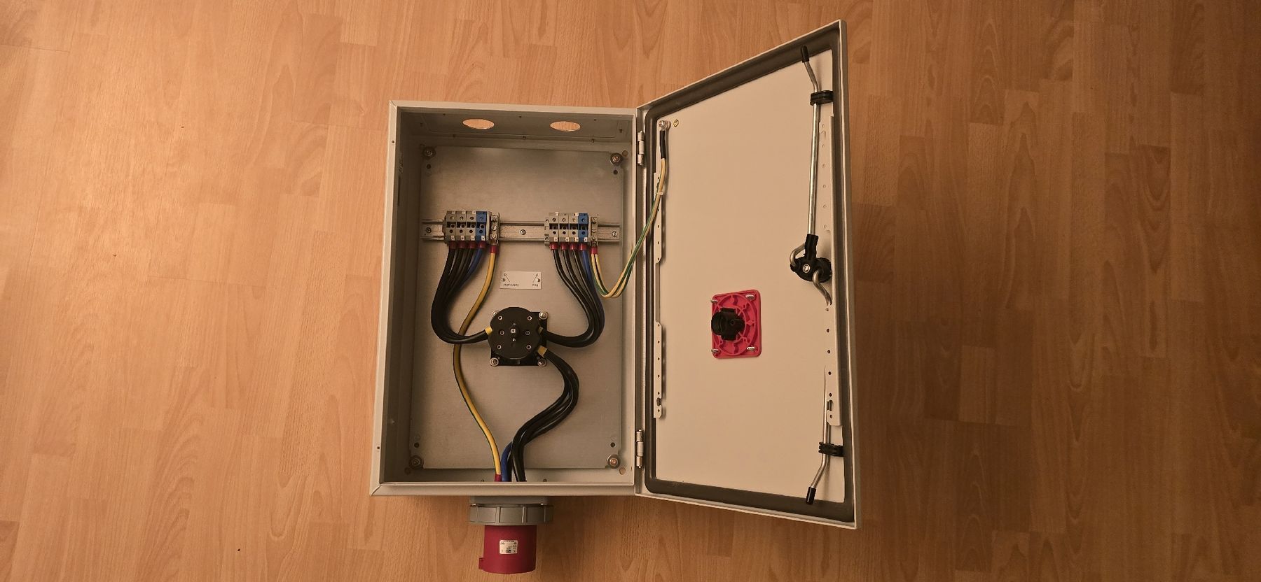 Schneider Schalter: Netzumschalter 125A Elektro Spälti AG – Gebraucht aus Romanshorn von Elektriker-shop 2