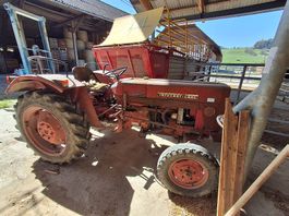 Traktor IHC 353 Oldtimer Fahrzeug gebraucht im Zustand
