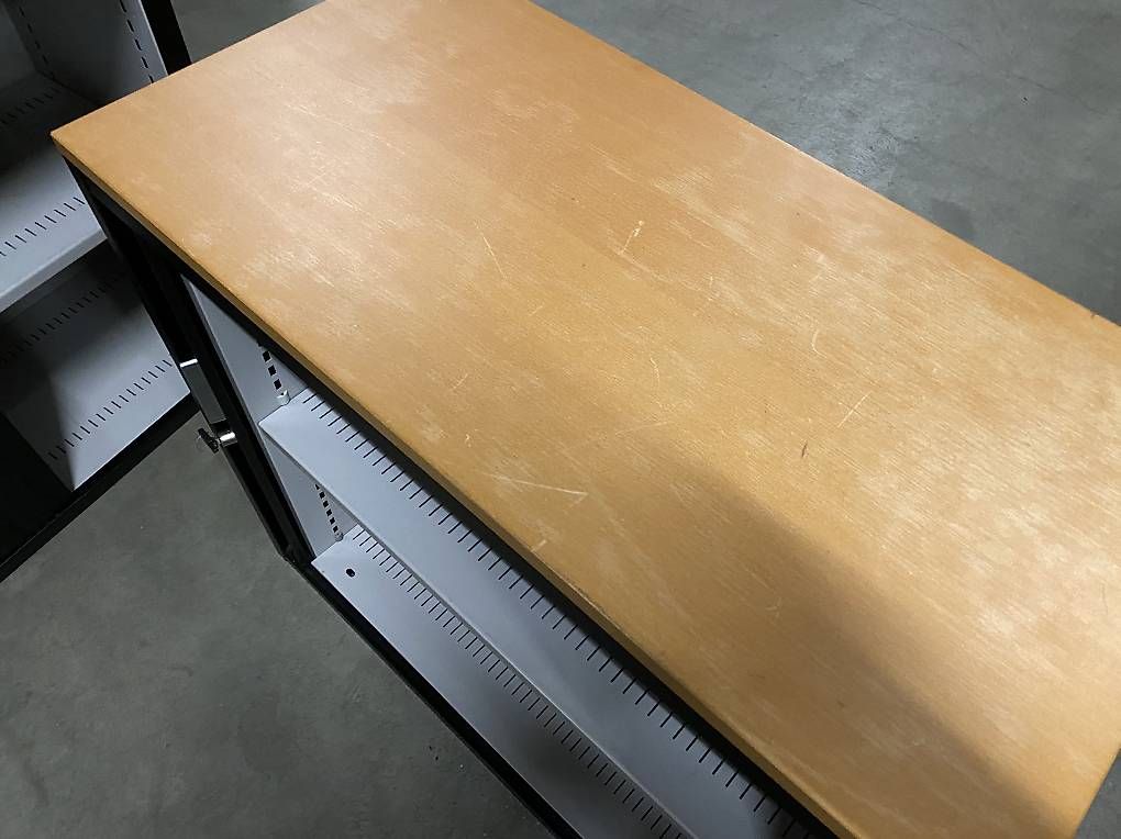 Lista Armadi: Lista Lateralschrank / Rolladenschrank klein – Usato da Basel venduto da M.Secondhand 2