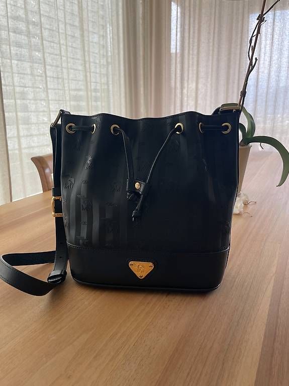 Taschen für Damen: Beuteltasche Maison Mollerus Swiss – Gebraucht aus Malans GR von mar_gnt2 2