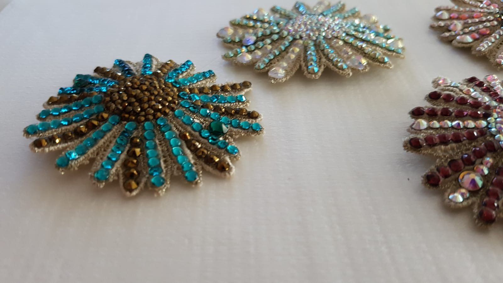 Haarschmuck: Haarspangen Blumen mit Swarovski  Steinen. – Neu (gemäss Beschreibung) aus Zürich von 280_yc86 2