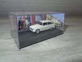 Altaya 1:43 Diorama Classic Car Simca Aronde Châtelaine