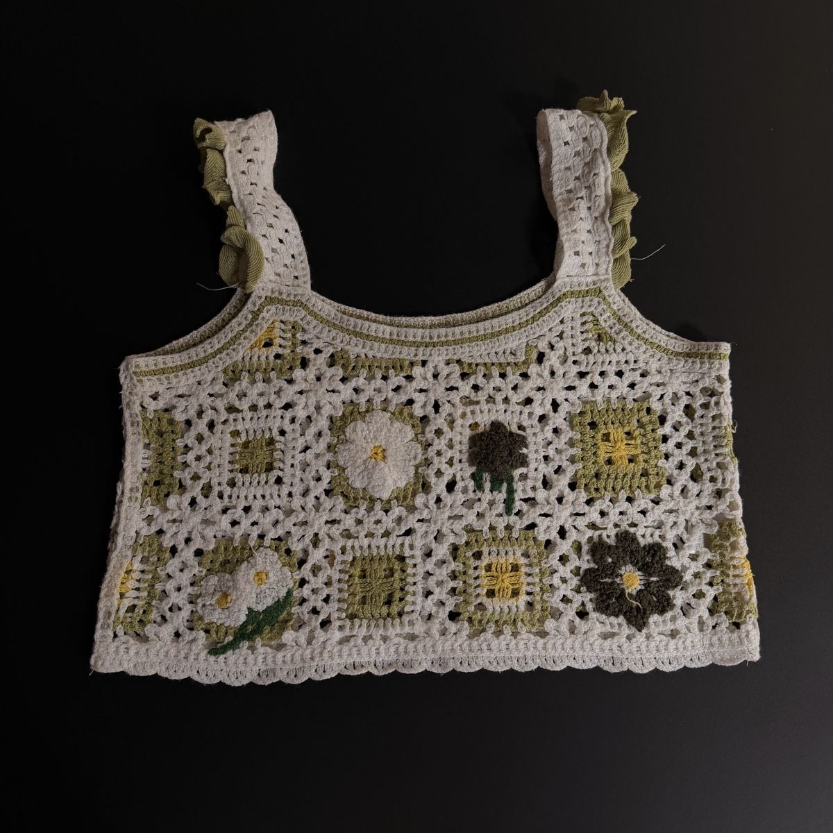 Top: Green Floral Top – Usato da Schaffhausen venduto da nuhcyar