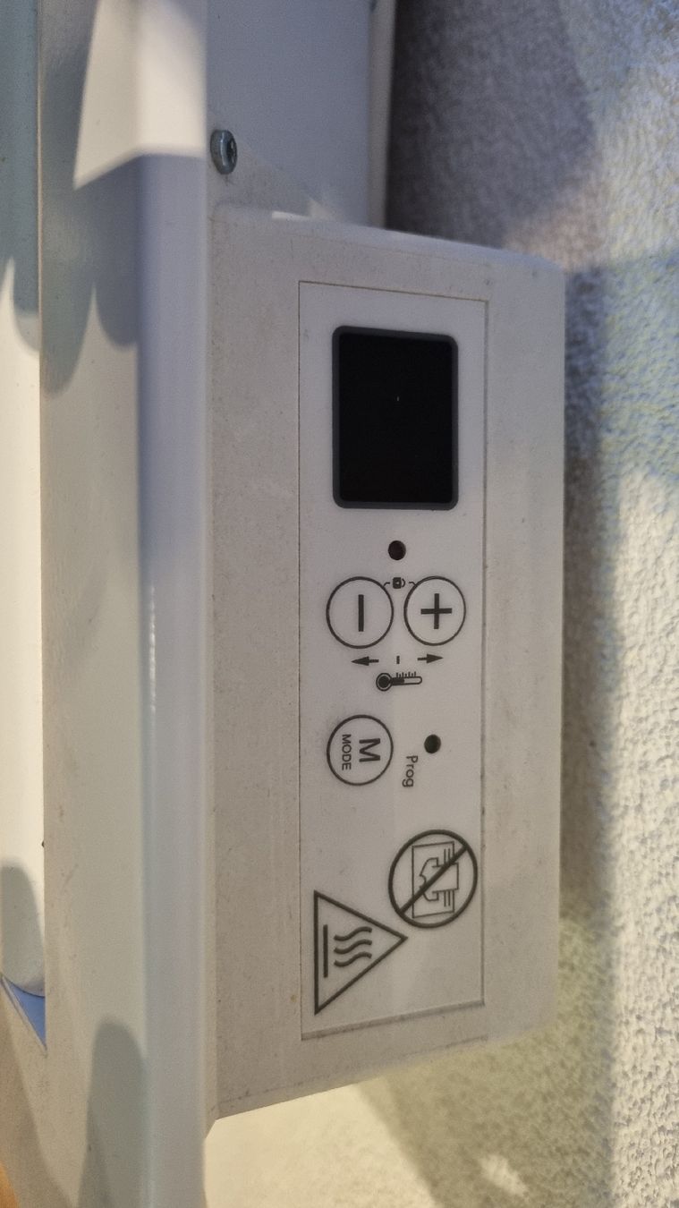 Radiatori: Radiateurs électriques – Usato da les Pontins venduto da michaelvom 1