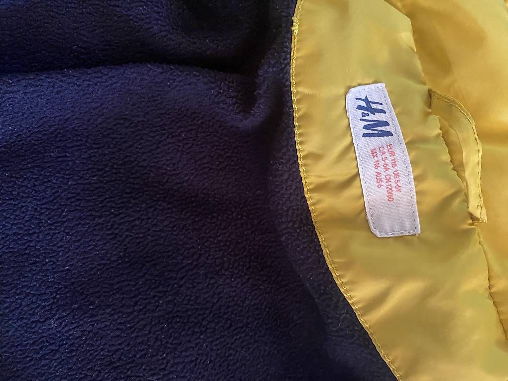 Autres vêtements garçon: Weste 116  – D'occasion à Därstetten par yas_pb5r 1