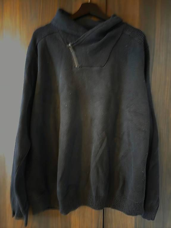 Pullover & Sweatshirts: Pullover – Gebraucht aus Seewis Schmitten von Naomi2212