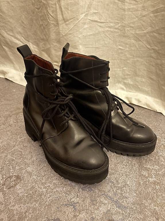 Damenschuhe: Plateau-Leder-Schnürboots – Gebraucht aus Zürich von jachalala