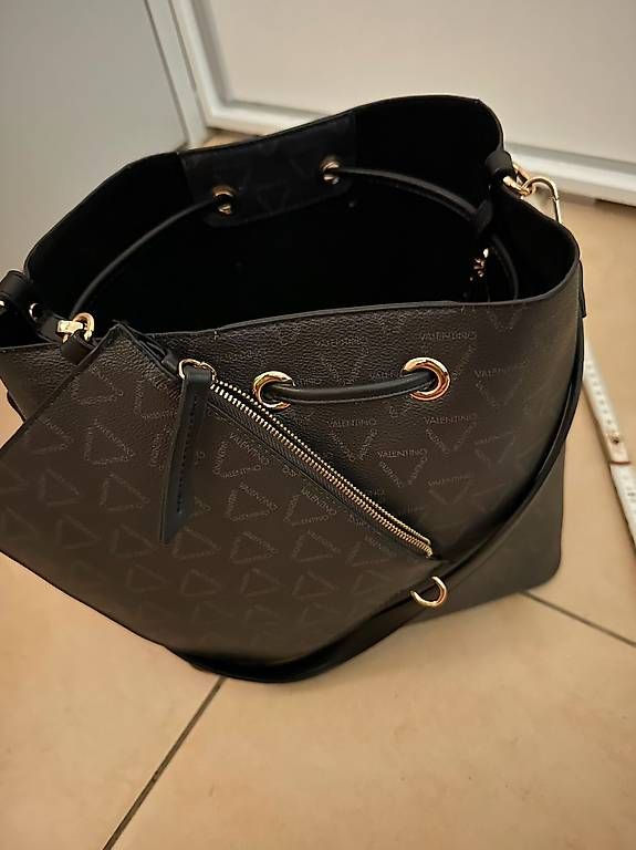 Borse: Originale Valentino Umhängetasche – Usato da Schlieren venduto da S_Dragon 2