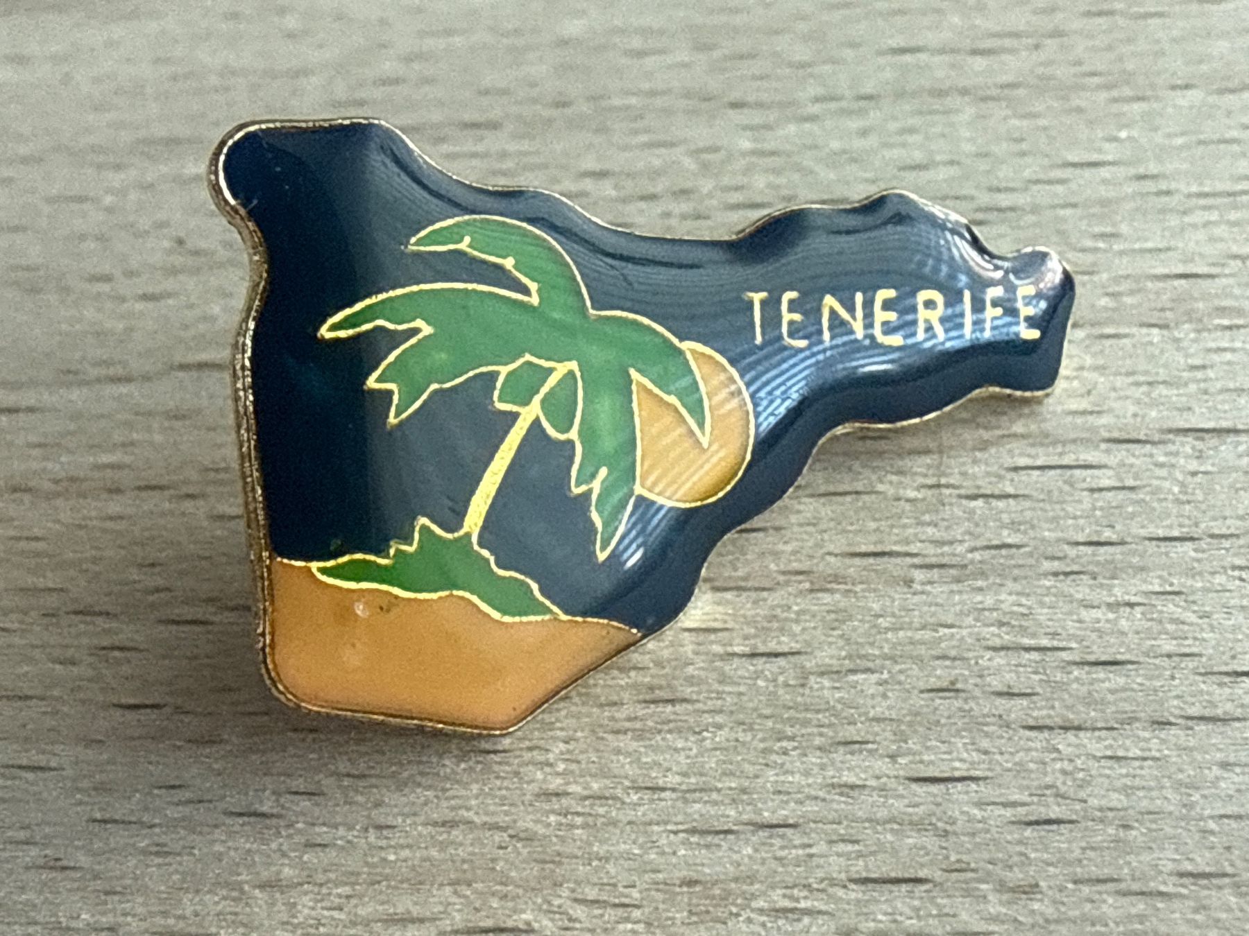Plaketten & Abzeichen: Pin Teneriffe – Gebraucht aus Glattbrugg von Schweigmatt
