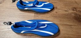 Ungebrauchte Kinderstrandschuhe