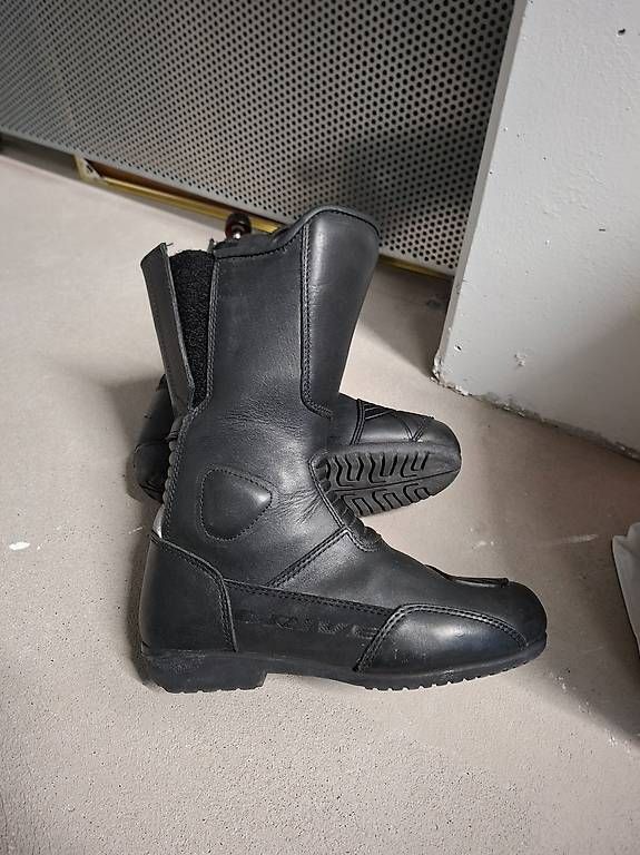 Chaussures hommes: Töffschuhe – D'occasion à Brüttisellen par Bstar 1