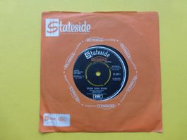 Grapefruit – Round Going Round