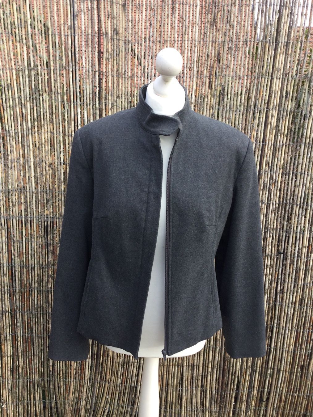 La Redoute Vestes: Veste grise LA REDOUTE, taille CH38, 64% polyester – D'occasion à Agiez par chouchanelle 1
