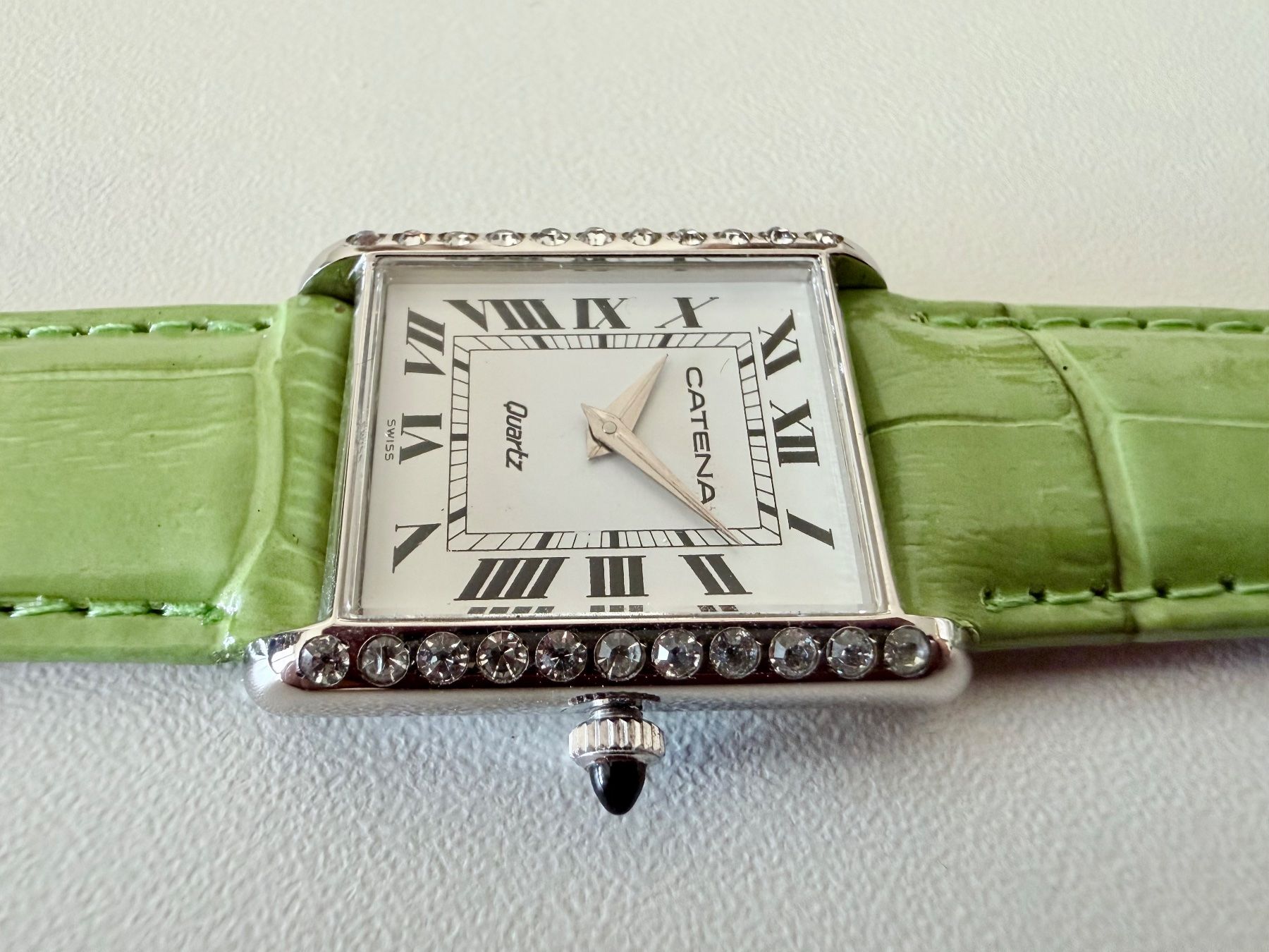 Orologi: CATENA "Tank" type, MEDIUM, Acier & Brillants, Quartz, Swiss – Nuovo e nell'imballaggio originale da Le Mont-sur-Lausanne venduto da LycaGallery 3