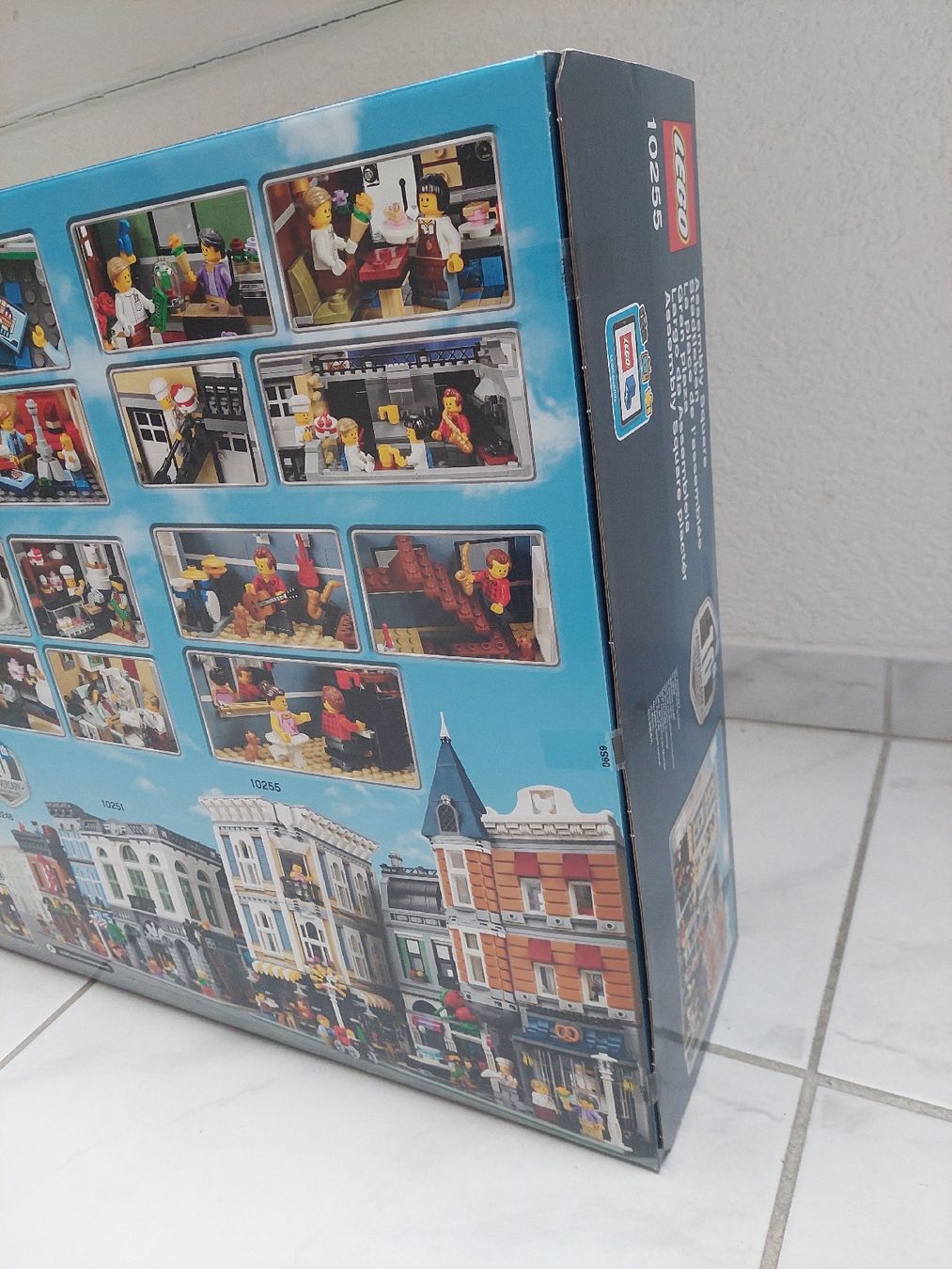 Lego Giocattoli: LEGO Creator Expert 10255 Assembly Square - Stadtleben – Nuovo e nell'imballaggio originale da Abtwil AG venduto da kidimagic1 4