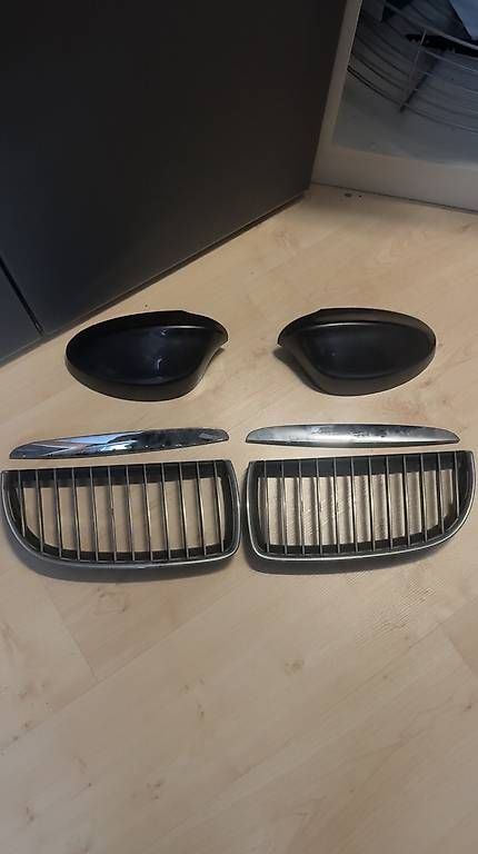Tutti pezzi di ricambio auto: Bmw E90 Originalteile – Usato da Fehraltorf venduto da lin_9sh2 1