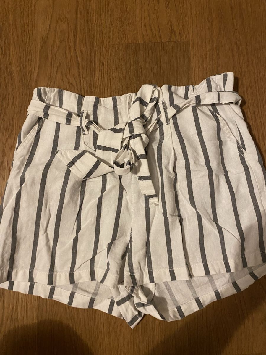Pantaloni: Hosen – Usato da Luzern venduto da oli_6x2r
