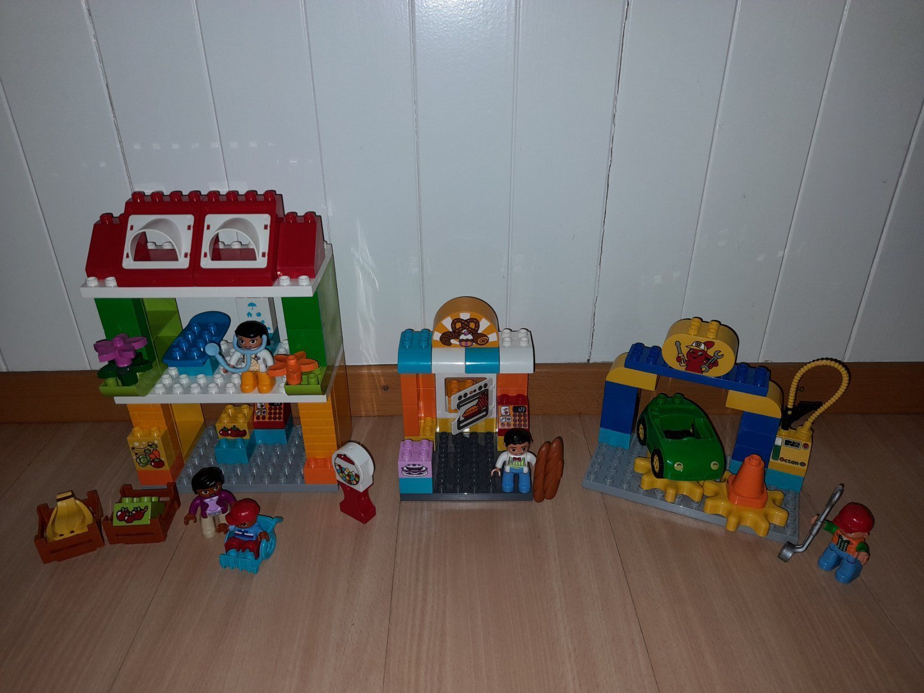 Lego Spielzeuge: Lego Duplo Stadtviertel 10836 – Gebraucht aus Wittenbach von Gugielmo