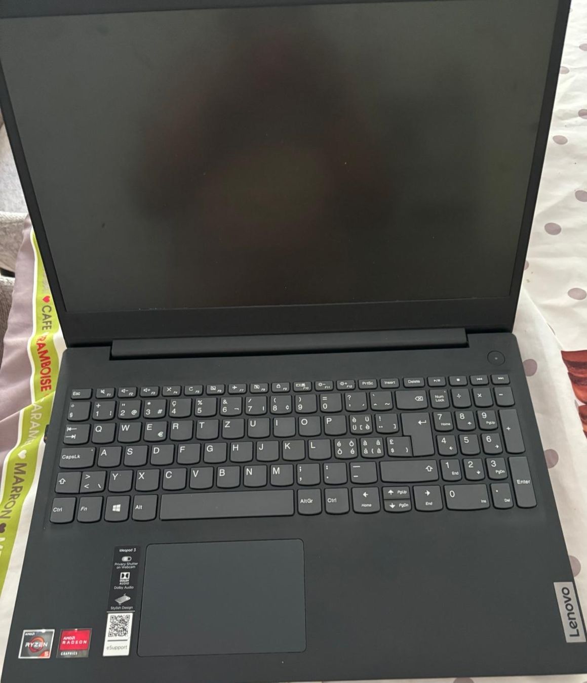 PCs: Lenovo IdeaPad 3 - Portable et performant! – D'occasion à Chavannes-Renens par dia_y9k9