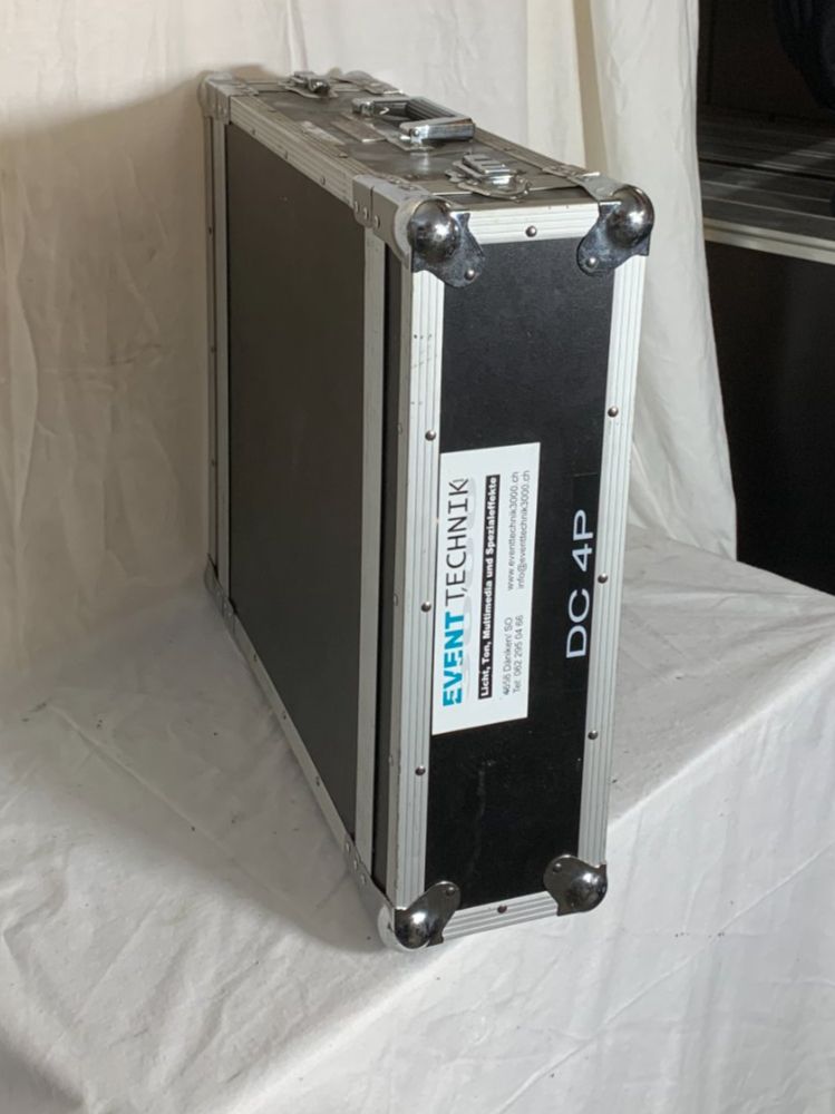 Altri accessori: Rackcase  3 HE (L527) – Usato da Däniken SO venduto da Profog1 5