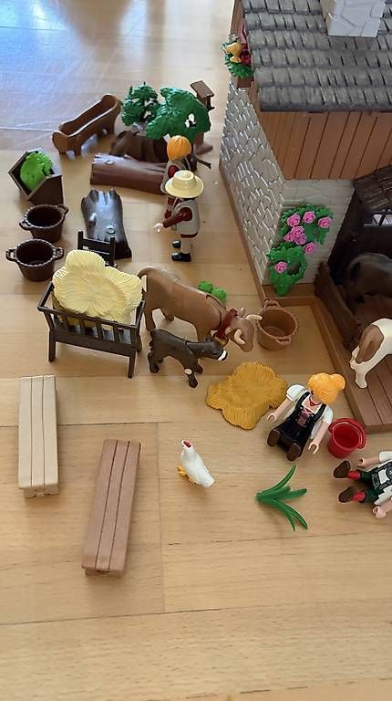 Playmobil Spielzeuge: Bauernhof von Playmobil – Gebraucht aus Zürich von Engelhard74 1