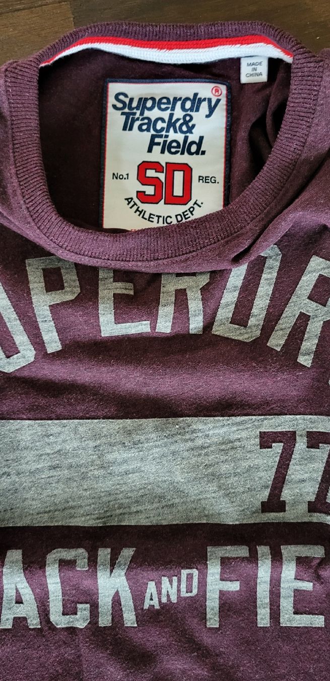 Superdry T-shirt: Superdry Track and Field L – Nuovo (secondo la descrizione) da Unterseen venduto da rej_lnk9 5