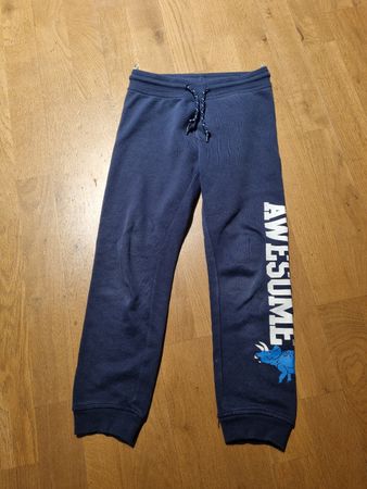 Trainerhose gr 122