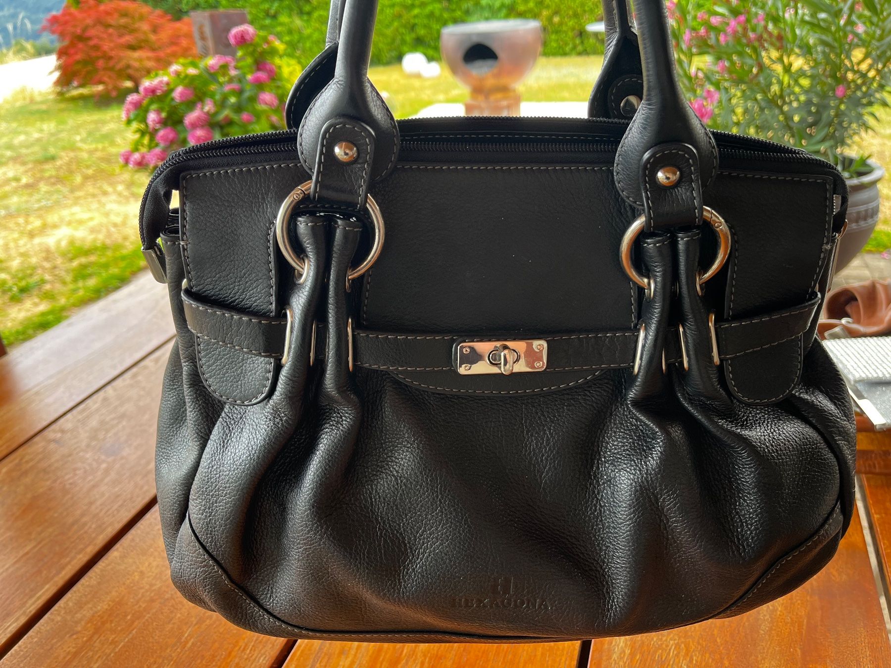 Borse da donna: Original HEXAGONA Lederhandtasche – Schwarz – Usato da Bözberg venduto da sojana